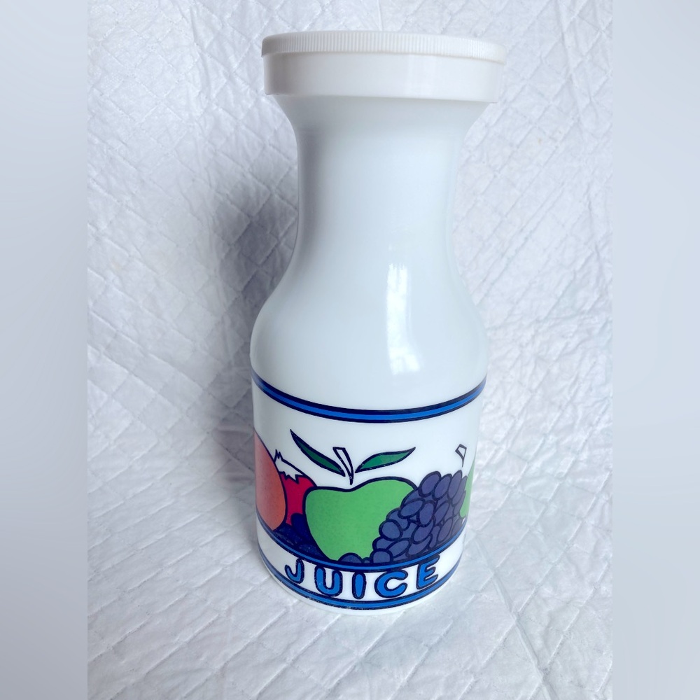 Vintage 32oz Juice Carafe with Lid
